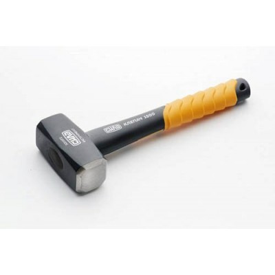 Кувалда з фібергласовою рукояткою КЛЕПАЧ (2000гр) СИЛА 320374